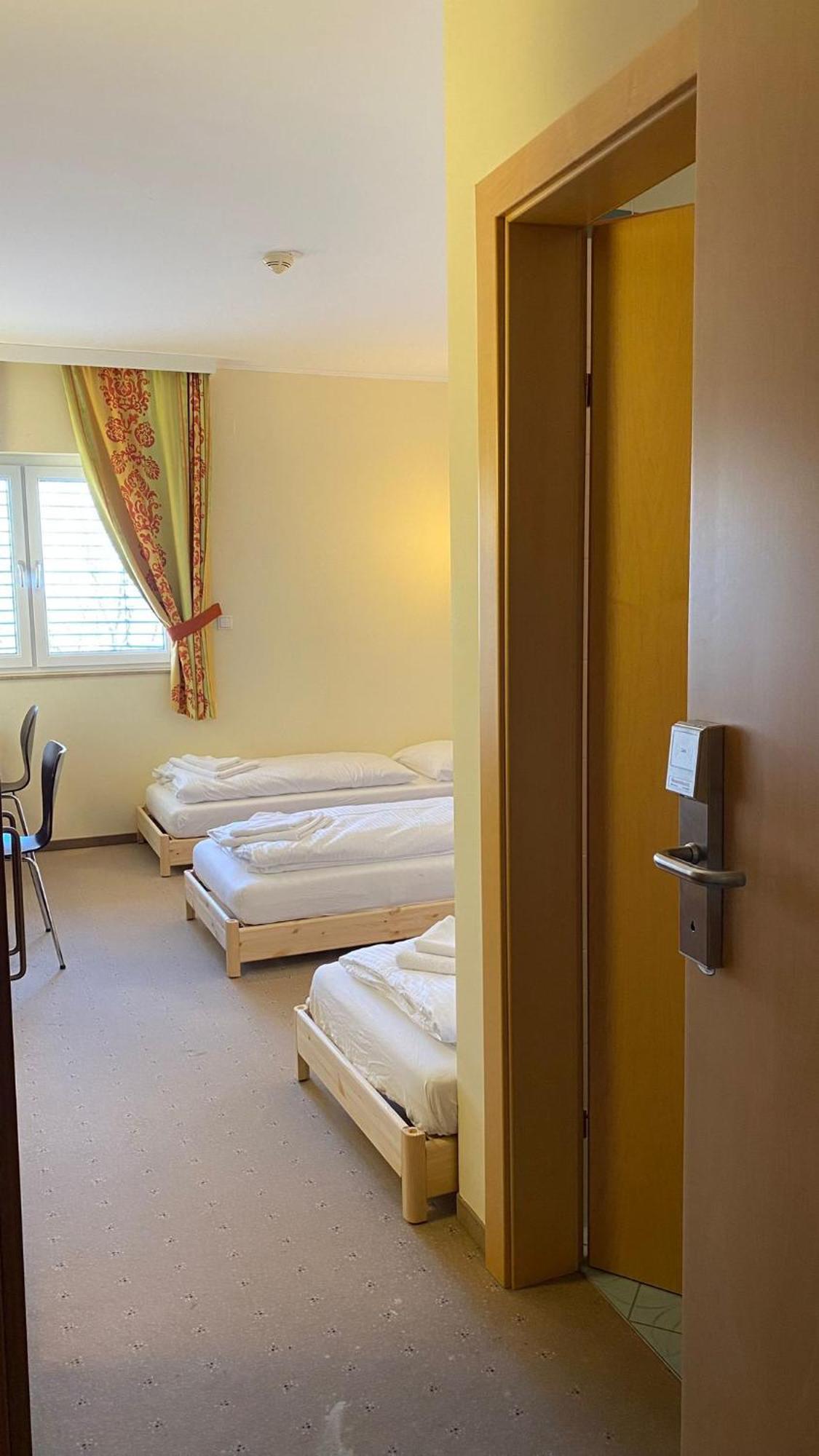 Hotel Weinland Donnerskirchen Habitación foto