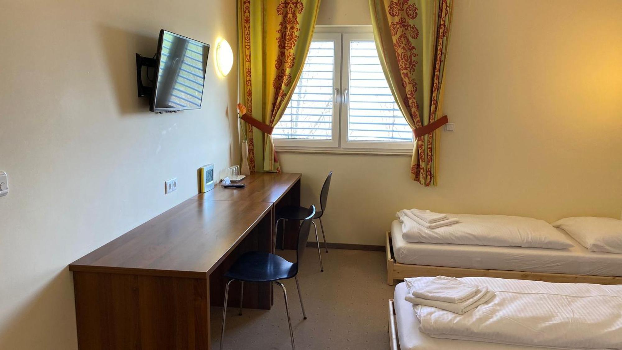 Hotel Weinland Donnerskirchen Habitación foto