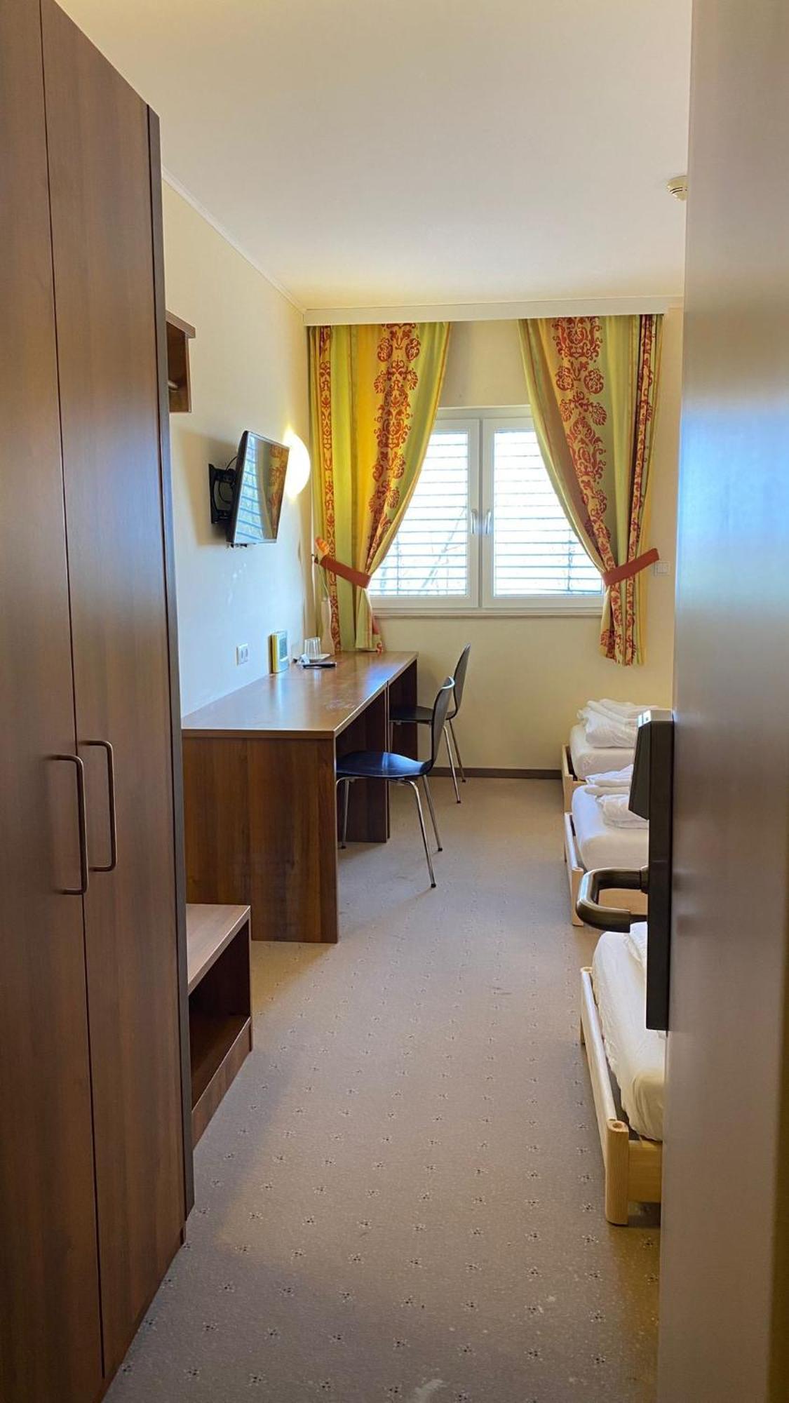 Hotel Weinland Donnerskirchen Habitación foto